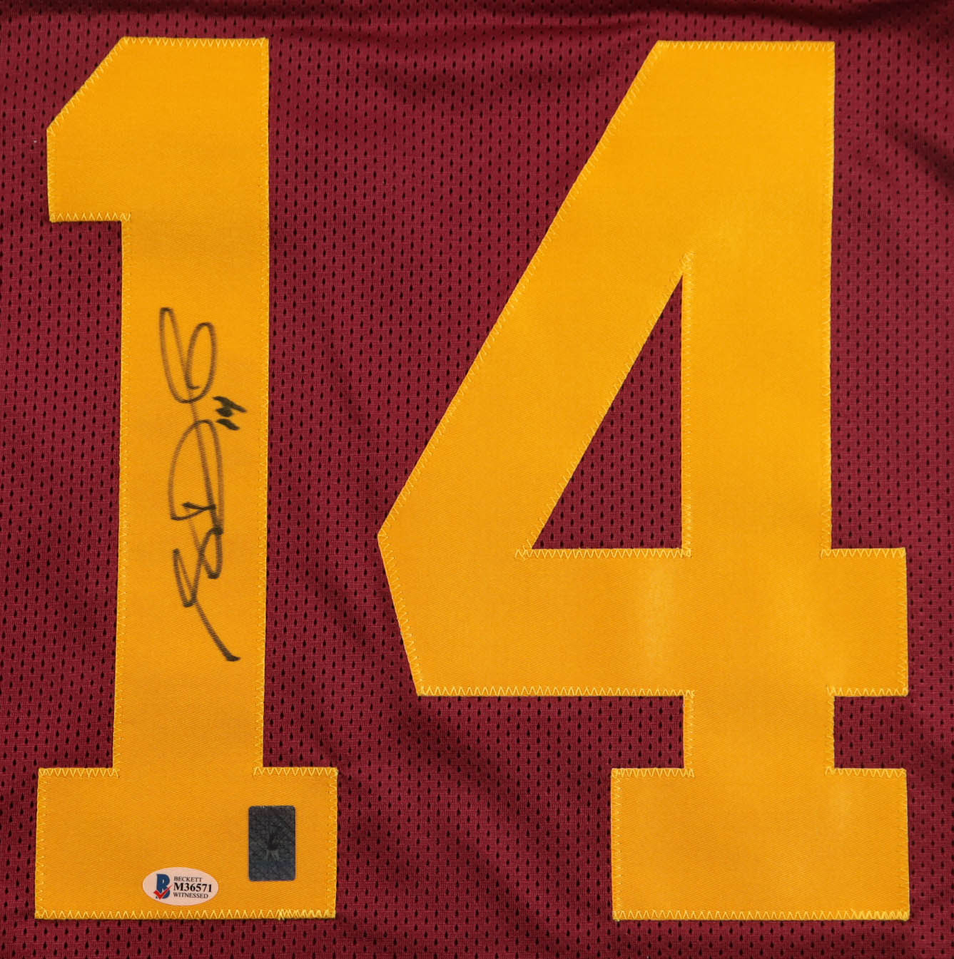 Sam Darnold Signed Jersey (Beckett & Darnold)